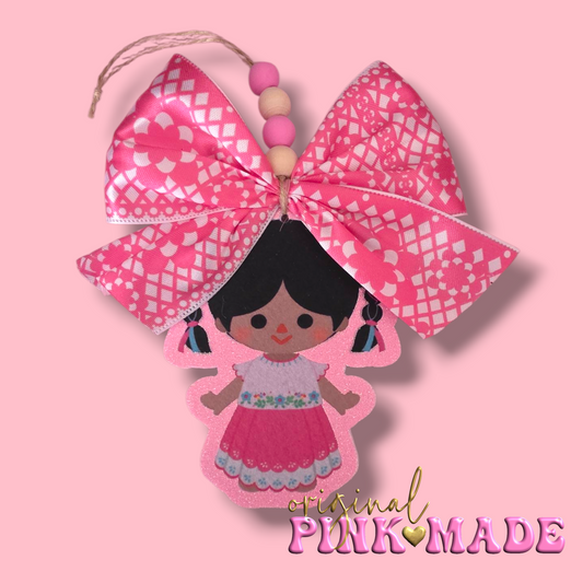 La Muñeca Ornament
